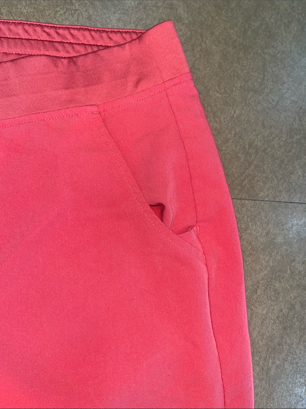 FIGS • Mandarin Color • Zamora Joggers • Rafaela Top • Like NEW • Size L/XL - Picture 13 of 16